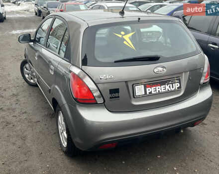 Серый Киа Рио, объемом двигателя 1.6 л и пробегом 207 тыс. км за 7299 $, фото 6 на Automoto.ua