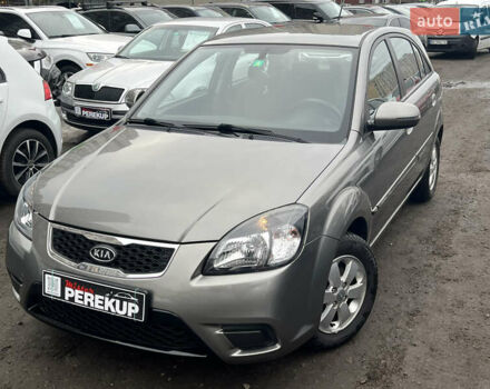 Серый Киа Рио, объемом двигателя 1.6 л и пробегом 207 тыс. км за 7299 $, фото 3 на Automoto.ua