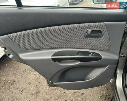 Серый Киа Рио, объемом двигателя 1.6 л и пробегом 207 тыс. км за 7299 $, фото 19 на Automoto.ua