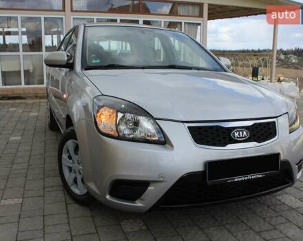 Сірий Кіа Ріо, об'ємом двигуна 1.4 л та пробігом 165 тис. км за 5590 $, фото 18 на Automoto.ua