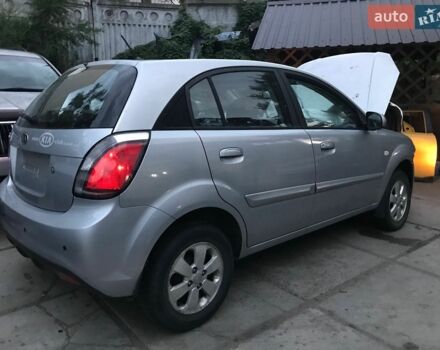 Серый Киа Рио, объемом двигателя 1.4 л и пробегом 95 тыс. км за 2880 $, фото 3 на Automoto.ua
