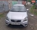 Серый Киа Рио, объемом двигателя 1.4 л и пробегом 130 тыс. км за 5000 $, фото 1 на Automoto.ua