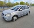 Серый Киа Рио, объемом двигателя 1.6 л и пробегом 200 тыс. км за 6200 $, фото 4 на Automoto.ua