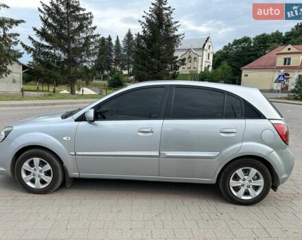 Серый Киа Рио, объемом двигателя 1.4 л и пробегом 156 тыс. км за 4000 $, фото 7 на Automoto.ua