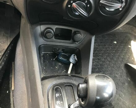 Серый Киа Рио, объемом двигателя 1.4 л и пробегом 95 тыс. км за 2880 $, фото 5 на Automoto.ua