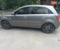 Сірий Кіа Ріо, об'ємом двигуна 1.4 л та пробігом 330 тис. км за 4700 $, фото 2 на Automoto.ua