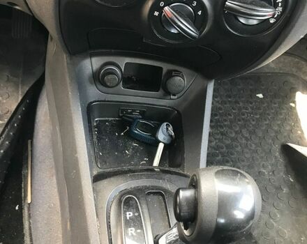 Серый Киа Рио, объемом двигателя 1.4 л и пробегом 95 тыс. км за 2999 $, фото 7 на Automoto.ua
