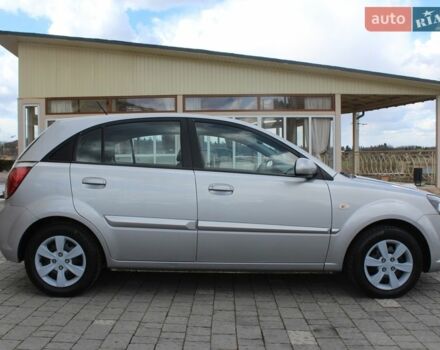 Сірий Кіа Ріо, об'ємом двигуна 1.4 л та пробігом 165 тис. км за 5590 $, фото 44 на Automoto.ua