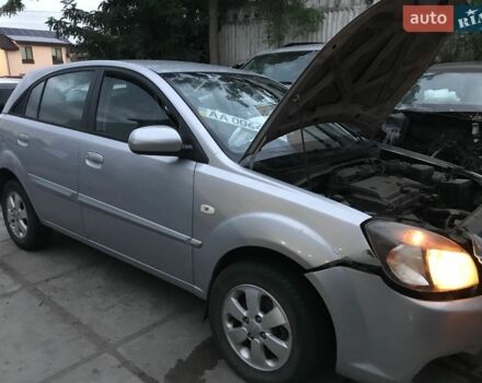 Серый Киа Рио, объемом двигателя 1.4 л и пробегом 95 тыс. км за 2880 $, фото 12 на Automoto.ua