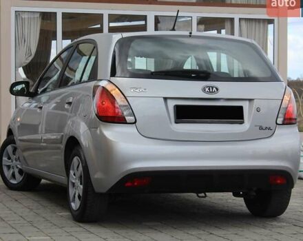 Сірий Кіа Ріо, об'ємом двигуна 1.4 л та пробігом 165 тис. км за 5590 $, фото 28 на Automoto.ua