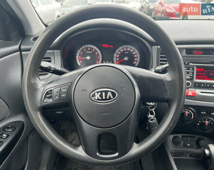Серый Киа Рио, объемом двигателя 1.6 л и пробегом 207 тыс. км за 7299 $, фото 16 на Automoto.ua