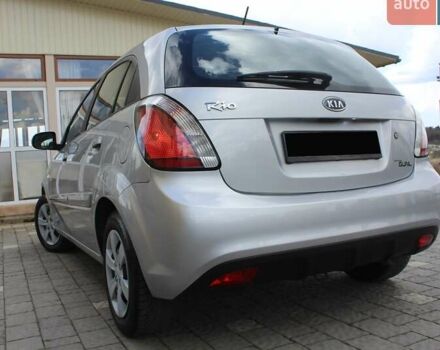 Сірий Кіа Ріо, об'ємом двигуна 1.4 л та пробігом 165 тис. км за 5590 $, фото 39 на Automoto.ua