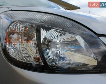 Сірий Кіа Ріо, об'ємом двигуна 1.4 л та пробігом 165 тис. км за 5590 $, фото 23 на Automoto.ua