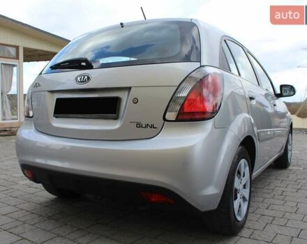 Сірий Кіа Ріо, об'ємом двигуна 1.4 л та пробігом 165 тис. км за 5590 $, фото 46 на Automoto.ua