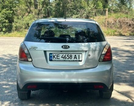 Серый Киа Рио, объемом двигателя 1.4 л и пробегом 173 тыс. км за 4300 $, фото 4 на Automoto.ua