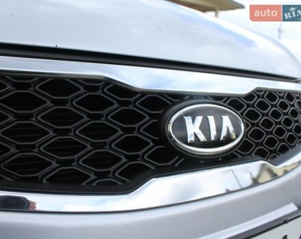 Сірий Кіа Ріо, об'ємом двигуна 1.4 л та пробігом 165 тис. км за 5590 $, фото 24 на Automoto.ua