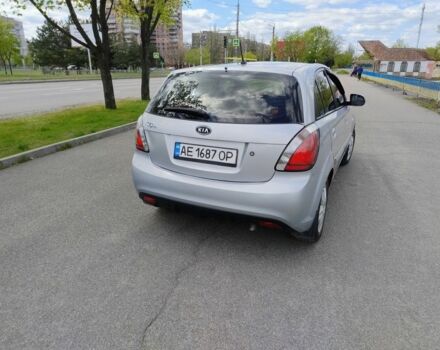 Серый Киа Рио, объемом двигателя 1.6 л и пробегом 200 тыс. км за 6200 $, фото 2 на Automoto.ua