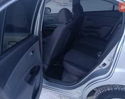 Серый Киа Рио, объемом двигателя 1.4 л и пробегом 240 тыс. км за 4500 $, фото 10 на Automoto.ua