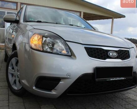 Сірий Кіа Ріо, об'ємом двигуна 1.4 л та пробігом 165 тис. км за 5590 $, фото 14 на Automoto.ua
