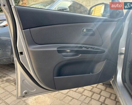 Сірий Кіа Ріо, об'ємом двигуна 1.4 л та пробігом 165 тис. км за 4600 $, фото 13 на Automoto.ua