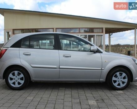 Сірий Кіа Ріо, об'ємом двигуна 1.4 л та пробігом 165 тис. км за 5590 $, фото 43 на Automoto.ua