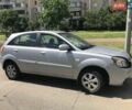 Серый Киа Рио, объемом двигателя 1.4 л и пробегом 95 тыс. км за 2999 $, фото 1 на Automoto.ua