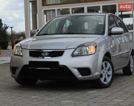 Сірий Кіа Ріо, об'ємом двигуна 1.4 л та пробігом 165 тис. км за 5590 $, фото 4 на Automoto.ua