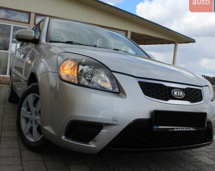 Сірий Кіа Ріо, об'ємом двигуна 1.4 л та пробігом 165 тис. км за 5590 $, фото 17 на Automoto.ua