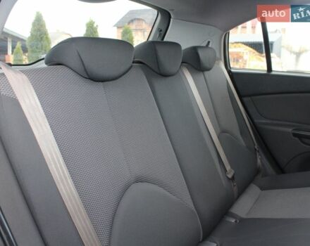 Сірий Кіа Ріо, об'ємом двигуна 1.4 л та пробігом 165 тис. км за 5590 $, фото 82 на Automoto.ua