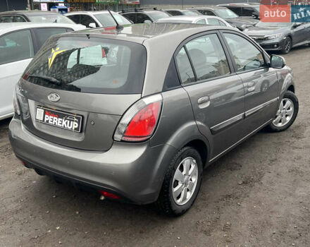 Серый Киа Рио, объемом двигателя 1.6 л и пробегом 207 тыс. км за 7299 $, фото 9 на Automoto.ua