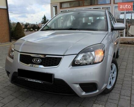 Сірий Кіа Ріо, об'ємом двигуна 1.4 л та пробігом 165 тис. км за 5590 $, фото 12 на Automoto.ua