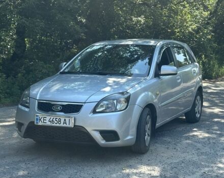 Сірий Кіа Ріо, об'ємом двигуна 1.4 л та пробігом 173 тис. км за 4313 $, фото 2 на Automoto.ua