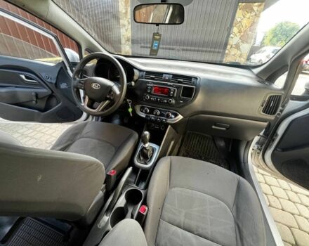 Серый Киа Рио, объемом двигателя 1.1 л и пробегом 217 тыс. км за 5400 $, фото 10 на Automoto.ua