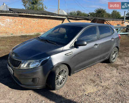 Серый Киа Рио, объемом двигателя 1.4 л и пробегом 277 тыс. км за 6200 $, фото 1 на Automoto.ua