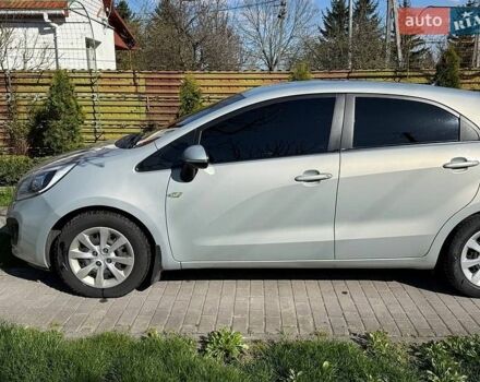 Серый Киа Рио, объемом двигателя 1.12 л и пробегом 220 тыс. км за 5700 $, фото 1 на Automoto.ua