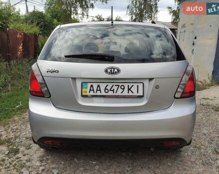 Сірий Кіа Ріо, об'ємом двигуна 1.4 л та пробігом 182 тис. км за 5850 $, фото 3 на Automoto.ua