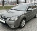 Сірий Кіа Ріо, об'ємом двигуна 1.4 л та пробігом 65 тис. км за 7900 $, фото 1 на Automoto.ua