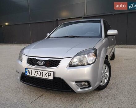 Серый Киа Рио, объемом двигателя 1.4 л и пробегом 178 тыс. км за 6800 $, фото 3 на Automoto.ua