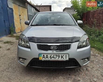 Сірий Кіа Ріо, об'ємом двигуна 1.4 л та пробігом 182 тис. км за 5850 $, фото 1 на Automoto.ua