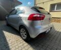 Серый Киа Рио, объемом двигателя 1.1 л и пробегом 217 тыс. км за 5400 $, фото 1 на Automoto.ua