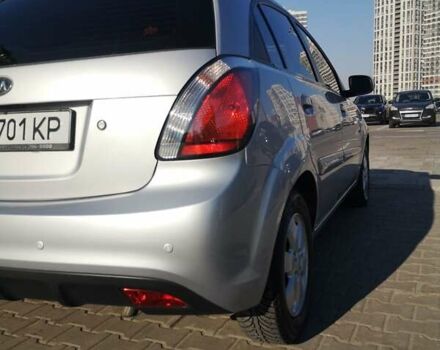 Серый Киа Рио, объемом двигателя 1.4 л и пробегом 178 тыс. км за 6800 $, фото 16 на Automoto.ua