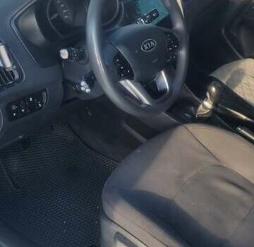 Серый Киа Рио, объемом двигателя 1.12 л и пробегом 208 тыс. км за 6600 $, фото 10 на Automoto.ua