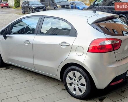 Серый Киа Рио, объемом двигателя 1.12 л и пробегом 244 тыс. км за 4850 $, фото 2 на Automoto.ua