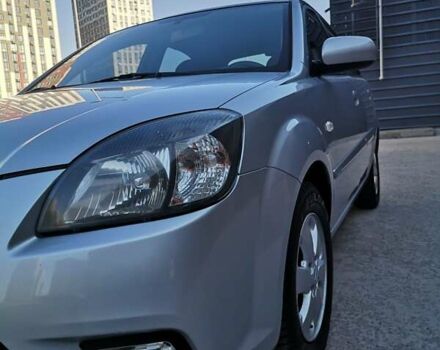 Серый Киа Рио, объемом двигателя 1.4 л и пробегом 178 тыс. км за 6800 $, фото 5 на Automoto.ua