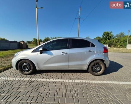 Серый Киа Рио, объемом двигателя 1.4 л и пробегом 254 тыс. км за 6300 $, фото 3 на Automoto.ua