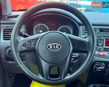 Серый Киа Рио, объемом двигателя 1.4 л и пробегом 158 тыс. км за 6300 $, фото 40 на Automoto.ua