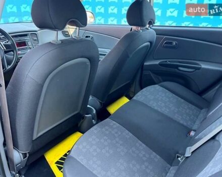 Серый Киа Рио, объемом двигателя 1.4 л и пробегом 158 тыс. км за 6300 $, фото 35 на Automoto.ua