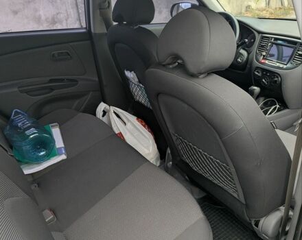 Серый Киа Рио, объемом двигателя 1.6 л и пробегом 182 тыс. км за 6500 $, фото 5 на Automoto.ua