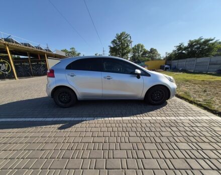 Серый Киа Рио, объемом двигателя 1.4 л и пробегом 254 тыс. км за 6497 $, фото 6 на Automoto.ua