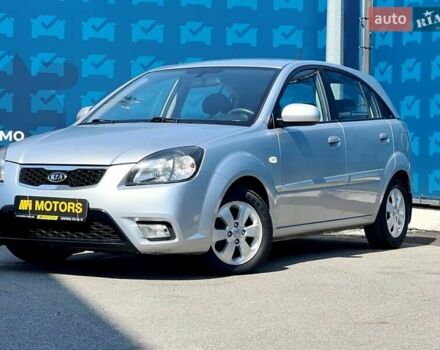 Серый Киа Рио, объемом двигателя 1.4 л и пробегом 158 тыс. км за 6300 $, фото 2 на Automoto.ua